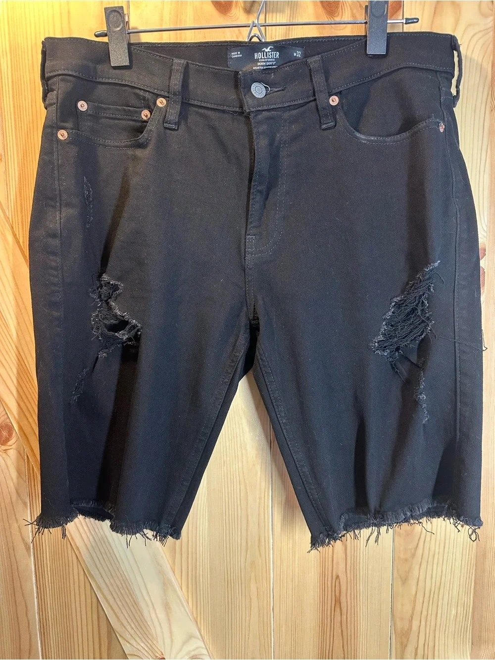 Hollister Men's Size 32 Short Bundle (3 pairs)
